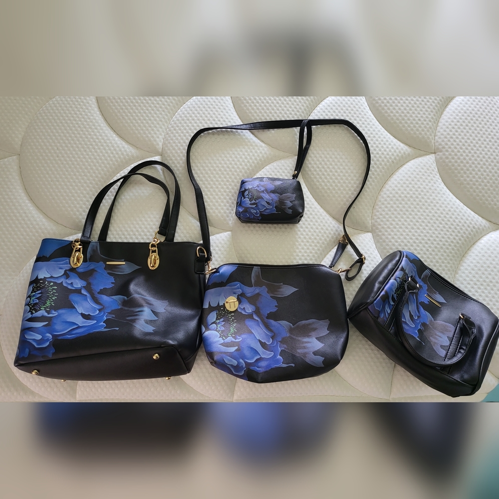 5 piece purse set. Black with blue flowers